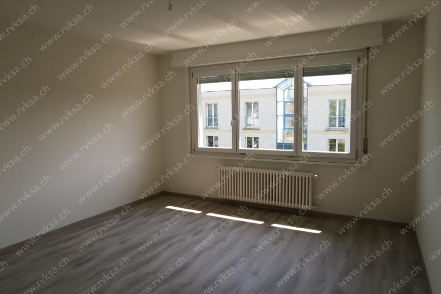 Appartement de 3 pièces, 58 m2, à Colombier - Chambre N°1 