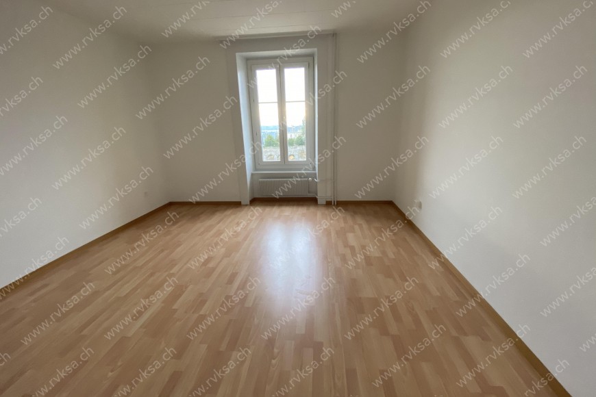 Appartement de 3 pièces, 65 m2, à Neuchâtel Appartement de 3 pièces, 65 m2, à Neuchâtel - Chambre N°1