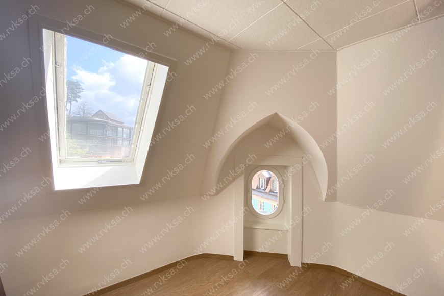 Appartement de 2 pièces, 32 m2, à Neuchâtel - Séjour 