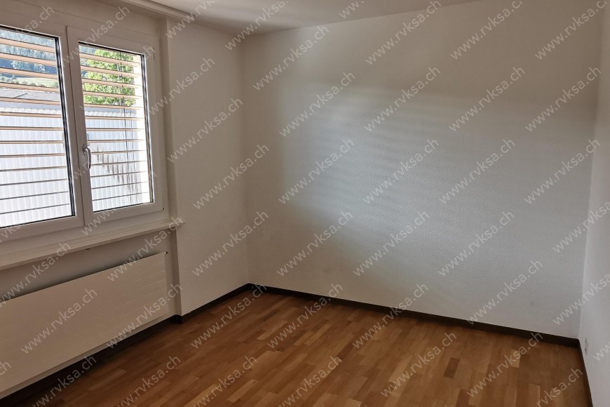 Appartement de 4 pièces, 90 m2, à Les Geneveys-sur-Coffrane Appartement de 4 pièces, 90 m2, à Les Geneveys-sur-Coffrane - Chambre N°3