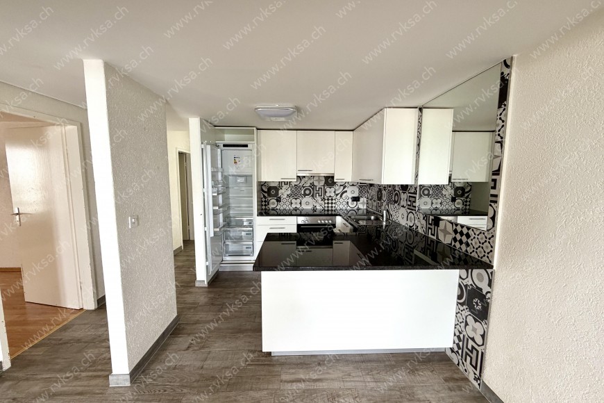 Appartement de 3.5 pièces, 72 m2, à Neuchâtel Appartement de 3.5 pièces, 72 m2, à Neuchâtel - Cuisine
