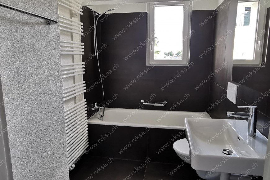 Appartement de 3 pièces, 63.3 m2, à Boudry - Salle de bain 