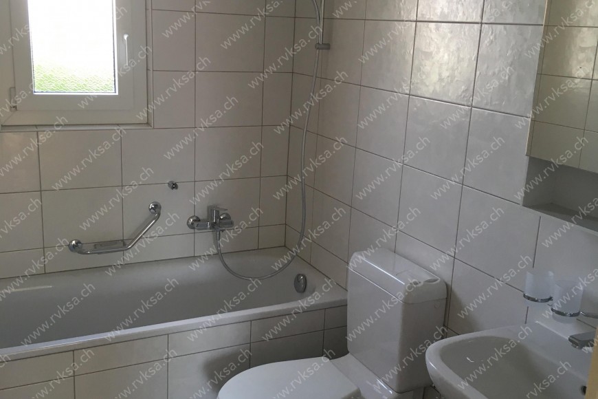 Appartement de 3 pièces, 61 m2, à Bevaix Appartement de 3 pièces, 61 m2, à Bevaix - Salle de bain