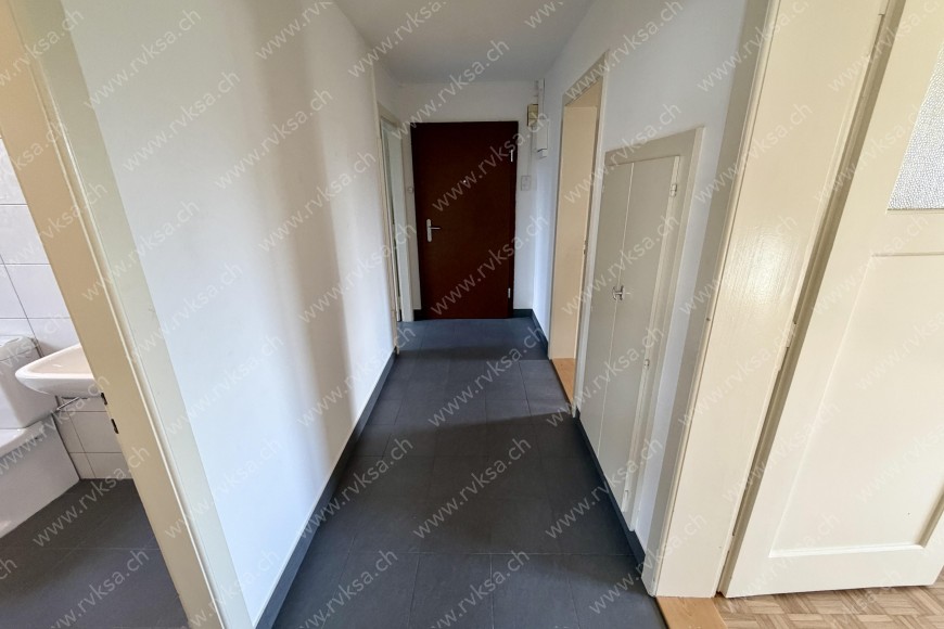 Appartement de 3 pièces, 61 m2, à Bevaix - Hall Corridor 