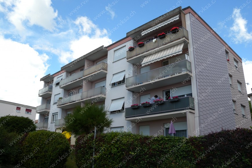 Bâtiment Appartement de 4 pièces, 80 m2, à Peseux
