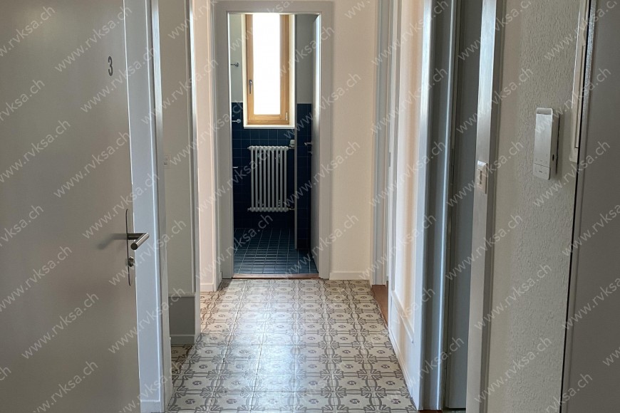 Appartement de 3 pièces, 53 m2, à Neuchâtel Appartement de 3 pièces, 53 m2, à Neuchâtel - Corridor