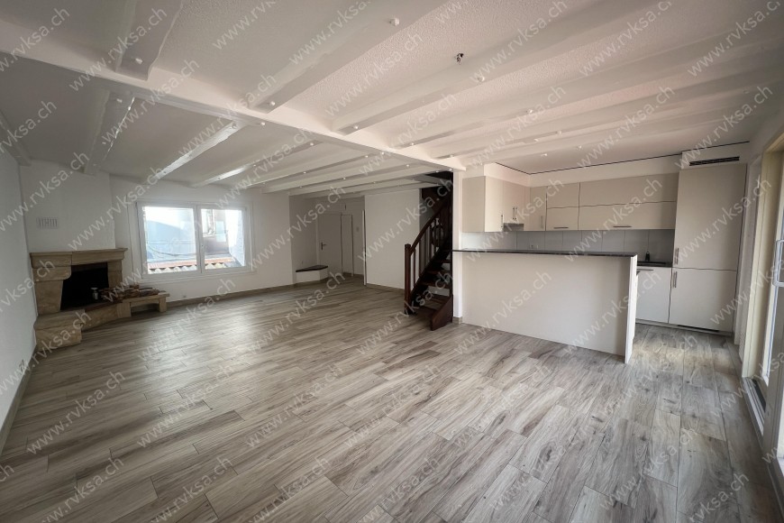Appartement de 4.5 pièces, 96.28 m2, à Neuchâtel Appartement de 4.5 pièces, 96.28 m2, à Neuchâtel - Séjour