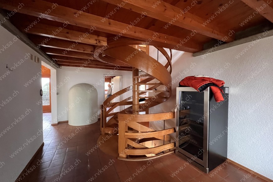 Appartement de 6 pièces, 200 m2, à Bôle - Corridor 