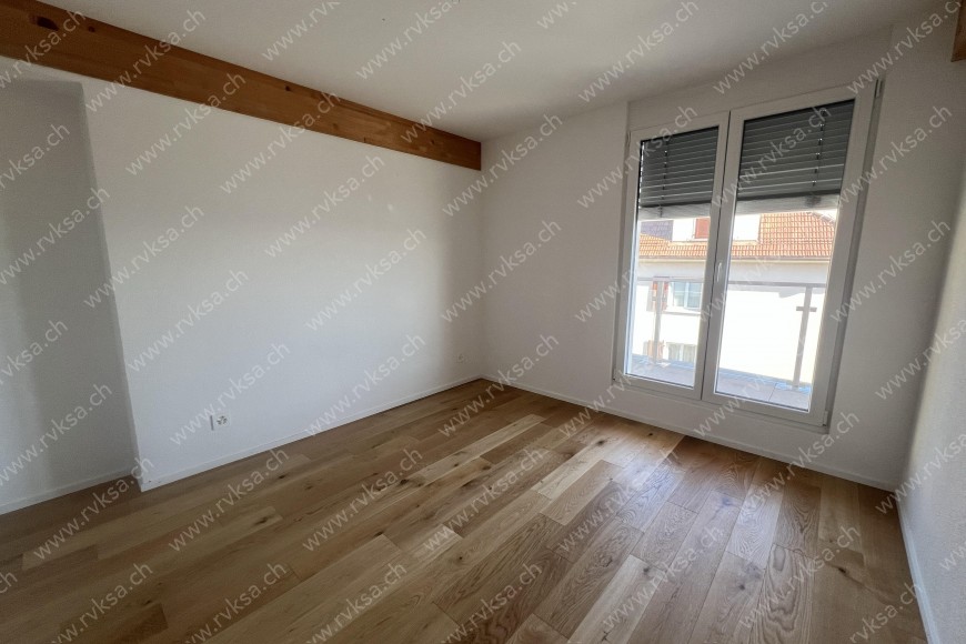 Appartement de 2 pièces, 32.8 m2, à Neuchâtel - Chambre N°1 