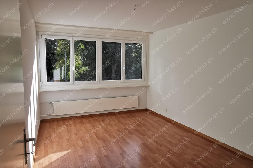 Appartement de 4 pièces, 90 m2, à Les Geneveys-sur-Coffrane Appartement de 4 pièces, 90 m2, à Les Geneveys-sur-Coffrane - Chambre N°2