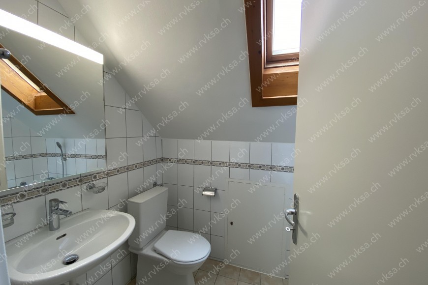 Appartement de 3 pièces, 83 m2, à Coffrane - Salle de bain 