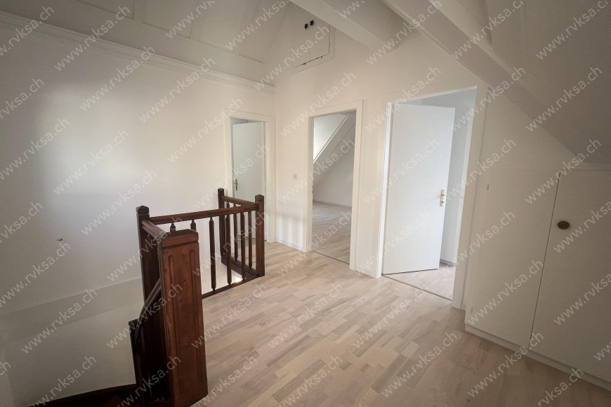 Appartement de 4.5 pièces, 96.28 m2, à Neuchâtel Appartement de 4.5 pièces, 96.28 m2, à Neuchâtel - Corridor