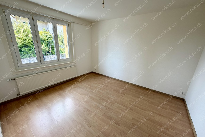 Appartement de 4 pièces, 90 m2, à Neuchâtel Appartement de 4 pièces, 90 m2, à Neuchâtel - Chambre N°1