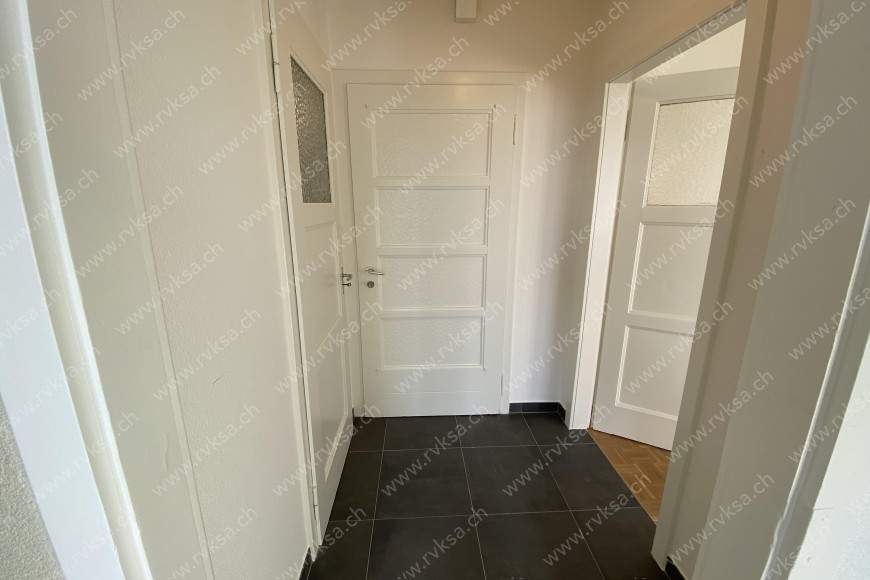Appartement de 1 pièce, 32 m2, à Auvernier - Hall 