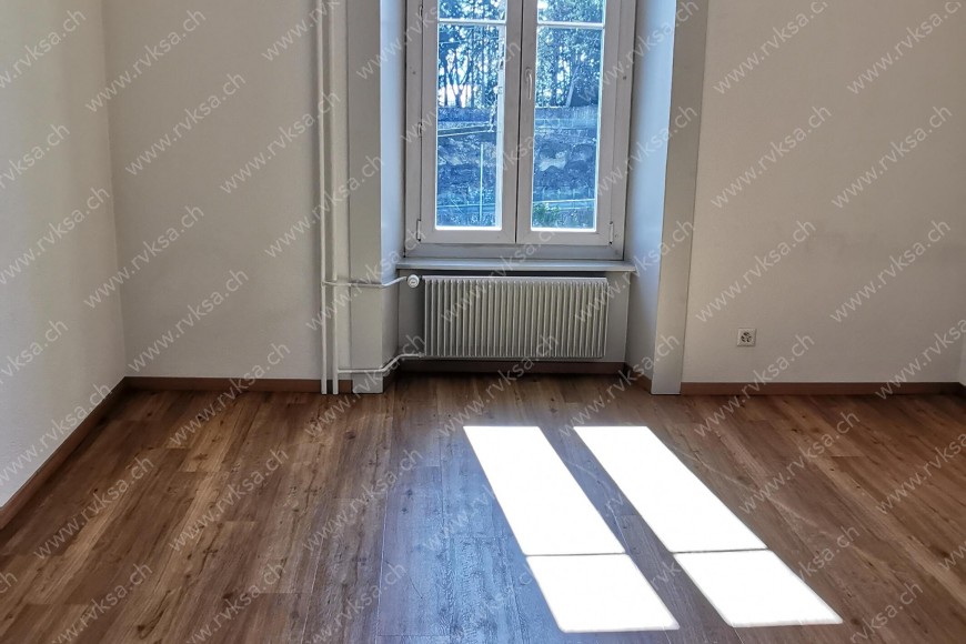 Appartement de 3 pièces, 65 m2, à Neuchâtel Appartement de 3 pièces, 65 m2, à Neuchâtel - Chambre N°1