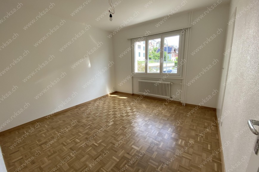 Appartement de 3 pièces, 72 m2, à Neuchâtel Appartement de 3 pièces, 72 m2, à Neuchâtel - Chambre N°1