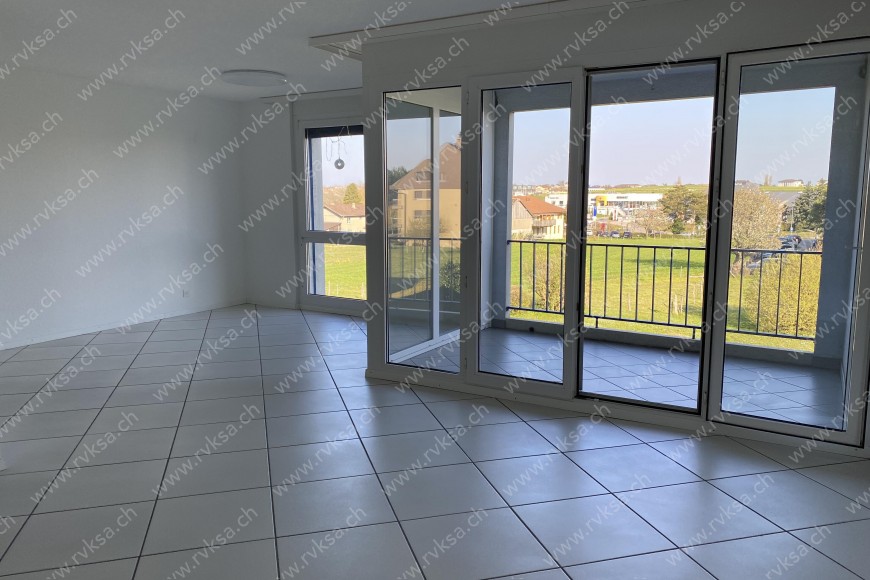 Appartement de 4.5 pièces, 100 m2, à Boudry - Séjour 