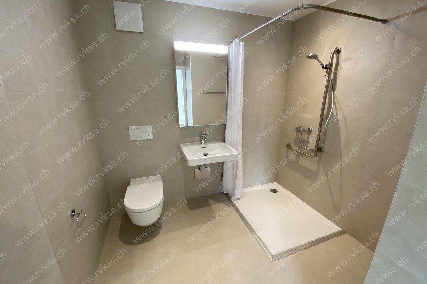 Appartement de 2.5 pièces, 39.1 m2, à Neuchâtel - Salle de bain 