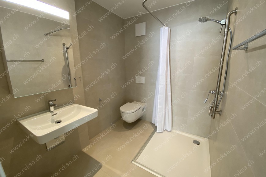 Appartement de 2.5 pièces, 55.37 m2, à Neuchâtel Appartement de 2.5 pièces, 55.37 m2, à Neuchâtel - Salle de bain