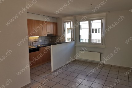 Appartement de 4 pièces, 90 m2, à Les Geneveys-sur-Coffrane - Séjour 