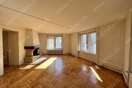 Appartement de 6 pièces, 180 m2, à Saint-Blaise Appartement de 6 pièces, 180 m2, à Saint-Blaise - Séjour