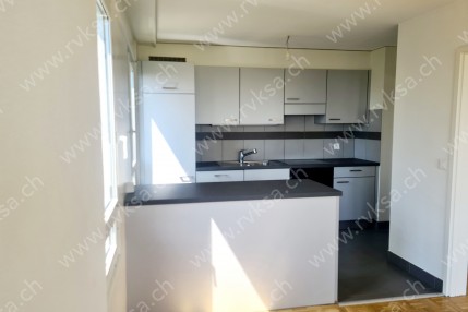 Appartement de 4.5 pièces, 94 m2, à Hauterive Appartement de 4.5 pièces, 94 m2, à Hauterive - Cuisine