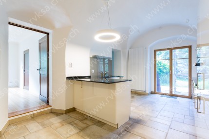 Appartement de 5.5 pièces, 164 m2, à Fenin Appartement de 5.5 pièces, 164 m2, à Fenin - Cuisine