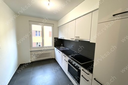 Appartement de 3 pièces, 60 m2, à Neuchâtel Appartement de 3 pièces, 60 m2, à Neuchâtel - Cuisine