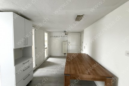 Appartement de 3 pièces, 80 m2, à La Chaux-de-Fonds - Séjour 