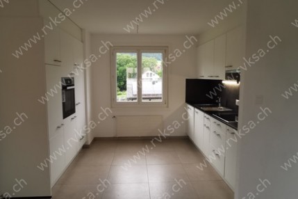 Appartement de 4 pièces, à Coffrane - Séjour 