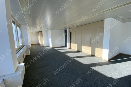 Local commercial, 268 m2, à La Chaux-de-Fonds - Chambre N°1 